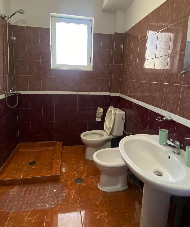 Aldo Apartment Tirana Buitenkant foto