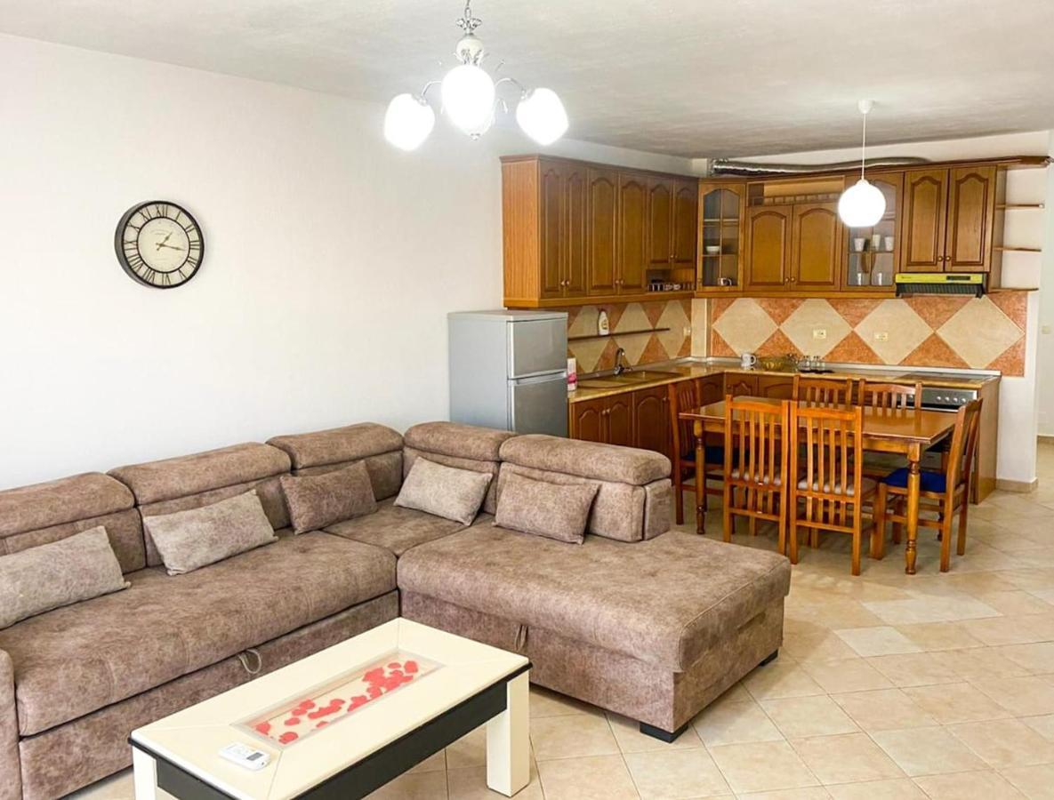 Aldo Apartment Tirana Buitenkant foto
