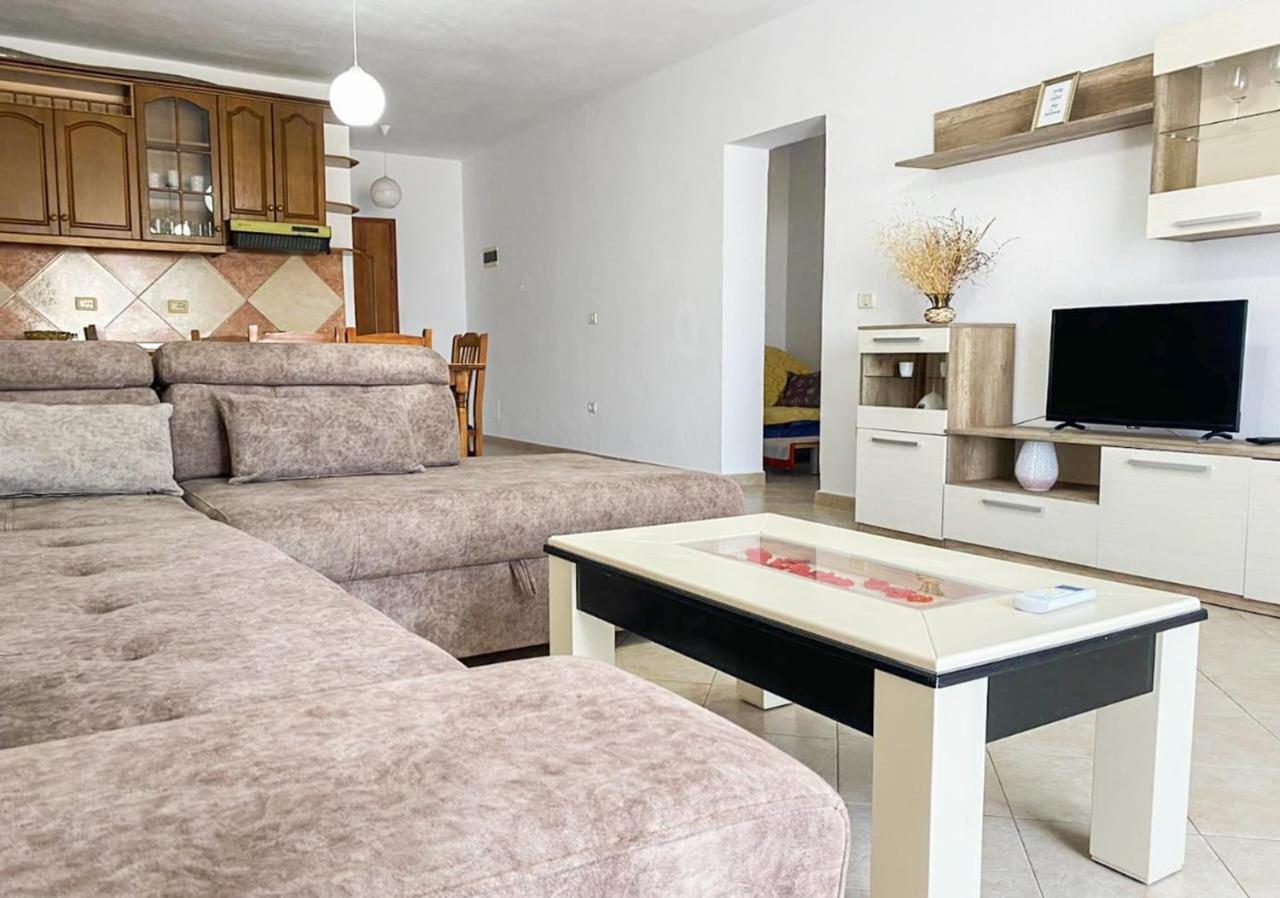 Aldo Apartment Tirana Buitenkant foto